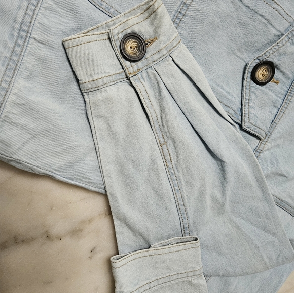 NWT Look Light Wash Blue Denim Jacket Distressed Button Down, Size 2X - Picture 4 of 9